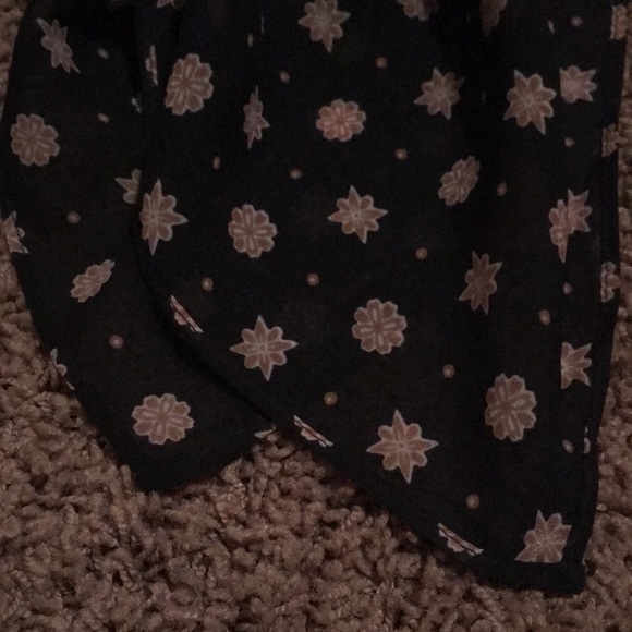 Banana Republic Floral Geo Print Neckerchief - Picture 3 of 8